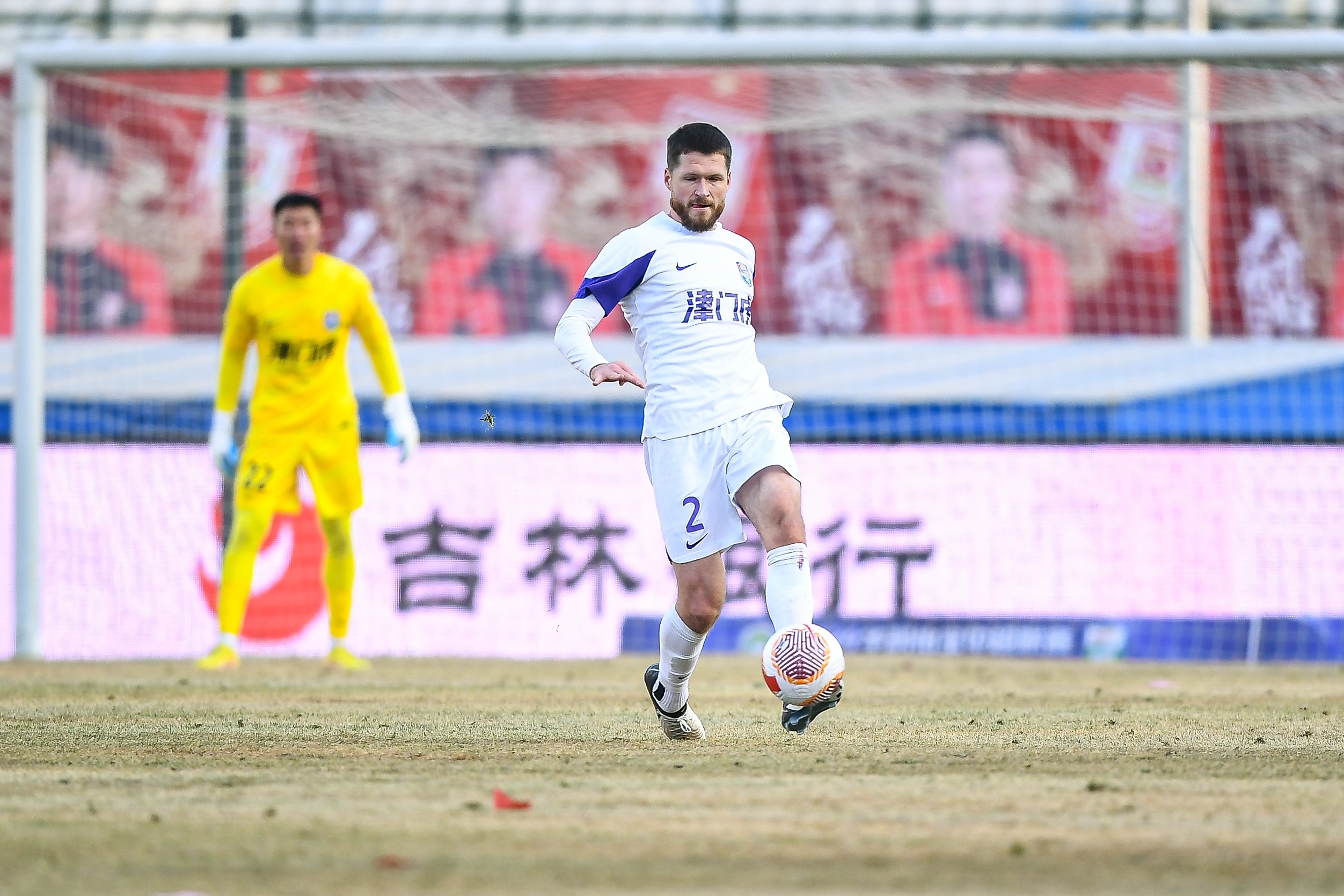  津門(mén)虎舊將亞冠對(duì)決格蘭特勝出，津媒：他離開(kāi)津門(mén)虎因存?zhèn)‰[患